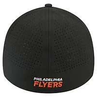Men's New Era Black Philadelphia Flyers 39THIRTY A-Frame Perforated Flex Hat