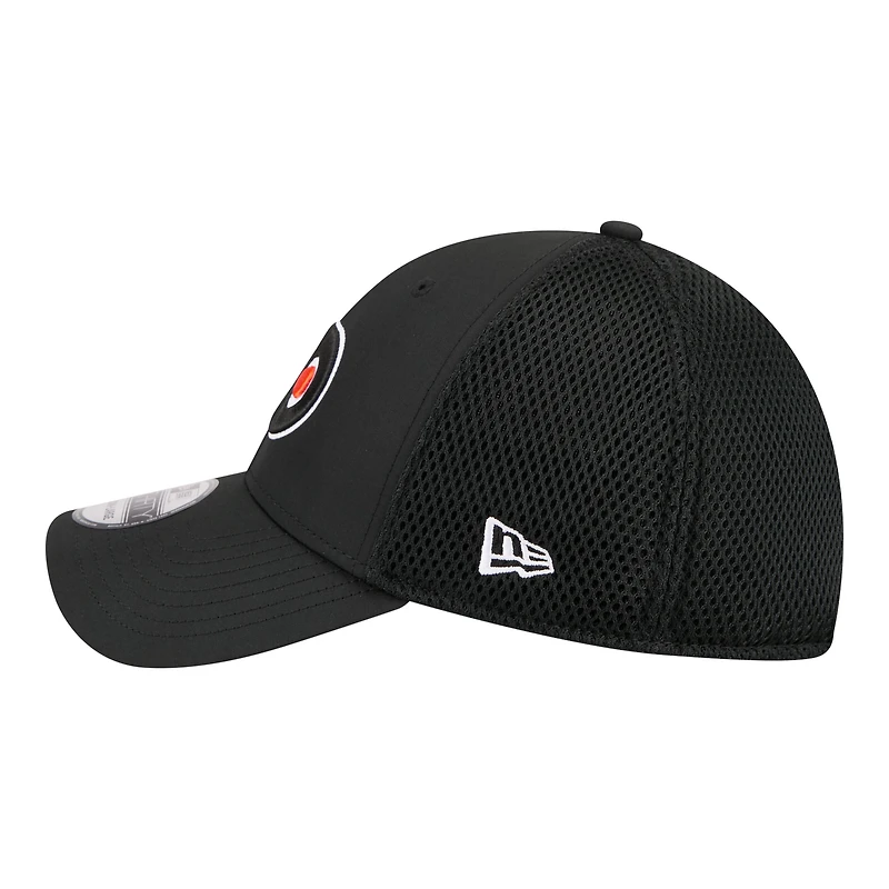 Men's New Era Black Philadelphia Flyers Logo 39THIRTY Flex Hat