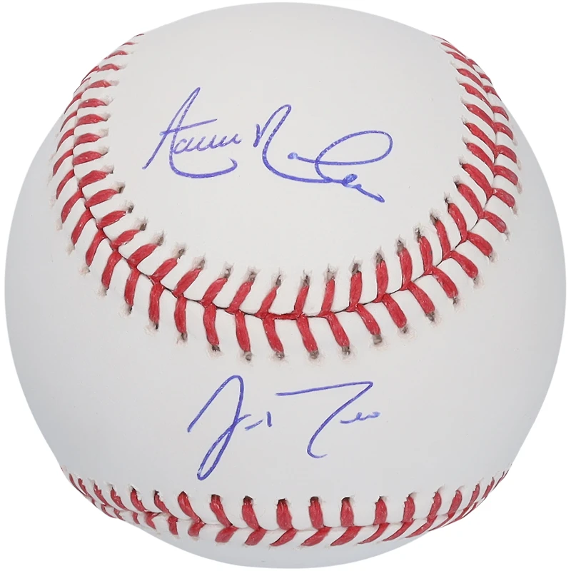 Ballon de baseball autographié par Aaron Nola et J.T. Realmuto des Phillies de Philadelphie