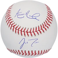 Ballon de baseball autographié par Aaron Nola et J.T. Realmuto des Phillies de Philadelphie