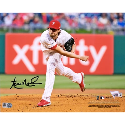 Photographie autographiée de 20,3 x 25,4 cm d'Aaron Nola des Philadelphia Phillies