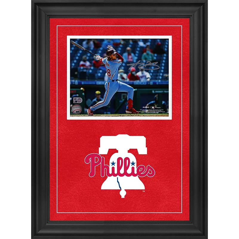 Photographie encadrée de luxe autographiée par Alec Bohm des Philadelphia Phillies, maillot bleu clair avec batte pivotante, 8" x 10"