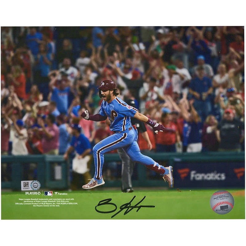 Photographie autographiée de 8" x 10" de Bryce Harper des Phillies de Philadelphie après un Grand Chelem