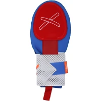 Bryce Harper, joueur des Phillies de Philadelphie, a utilisé une jambière bleue « Absolutely Ridiculous » autographiée lors de la saison 2025 de la MLB.