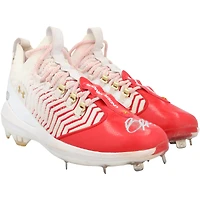 Crampons Under Armour blancs et rouges portés en match par Bryce Harper (Phillies de Philadelphie) lors de la saison 2025 de la MLB - HH98515039-40