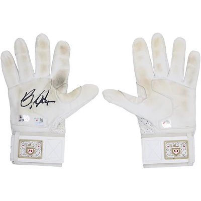 Gants de frappe blancs Under Armour autographiés par Bryce Harper (Philadelphie Phillies) lors de la saison 2025 de la MLB - HH98516200-01