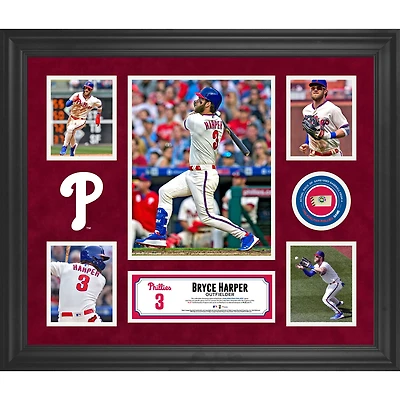 Collage encadré de 5 photos de Bryce Harper (Philadelphia Phillies) avec un morceau de balle utilisée en match