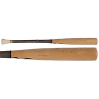Batte de baseball Victus beige et grise cassée de Bryce Harper, utilisée par les Phillies de Philadelphie lors du match contre les Rays de Tampa Bay, le 8 mai 2025.