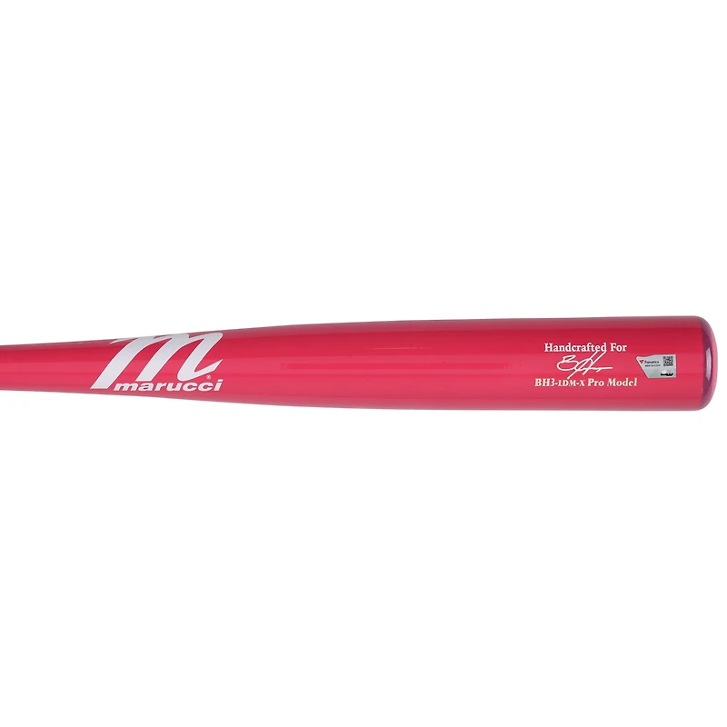 Bâton de baseball Marucci rose de Bryce Harper, offert par les joueurs des Phillies de Philadelphie lors de la saison 2025 de la MLB