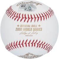 Chase Utley, joueur des Philadelphia Phillies, a autographié le logo de la Série mondiale 2008 avec l'inscription « 2008 WS Champs »