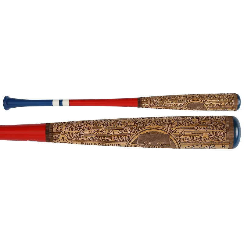 Bâton autographié par Chase Utley des Phillies de Philadelphie, série Pillbox Bat Company Mural, avec inscription « Champions des Séries mondiales 2008 » - Édition limitée n° 5/5