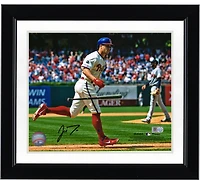 Photographie autographiée de 20 x 25 cm de J.T. Realmuto des Philadelphia Phillies