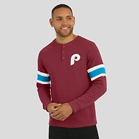 T-shirt Henley bordeaux à manches longues et col raglan gaufré pour homme, collection Darius Rucker par Fanatics, Philadelphia Phillies