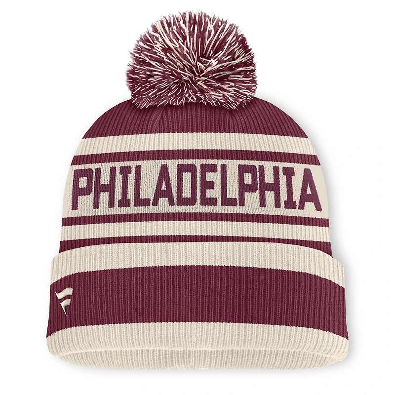 Bonnet à revers en maille avec pompon, couleur bordeaux, des Philadelphia Phillies, de la marque Fanatics.