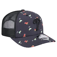 Casquette extensible noire New Era 9SEVENTY pour homme, motif Adventure Drinks des Philadelphia Phillies