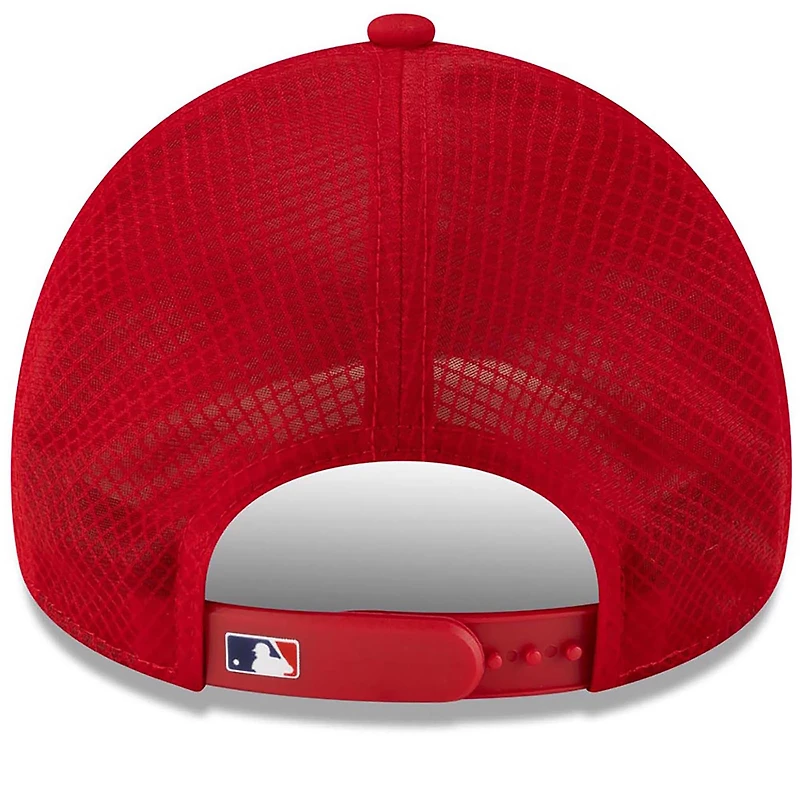 Men's New Era Red Philadelphia Phillies 2026 Batting Practice Apex 9FORTY Adjustable Trucker Hat