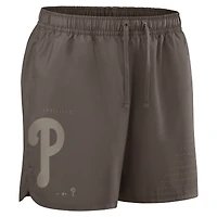 Short Nike marron clair Philadelphia Phillies Statement pour homme