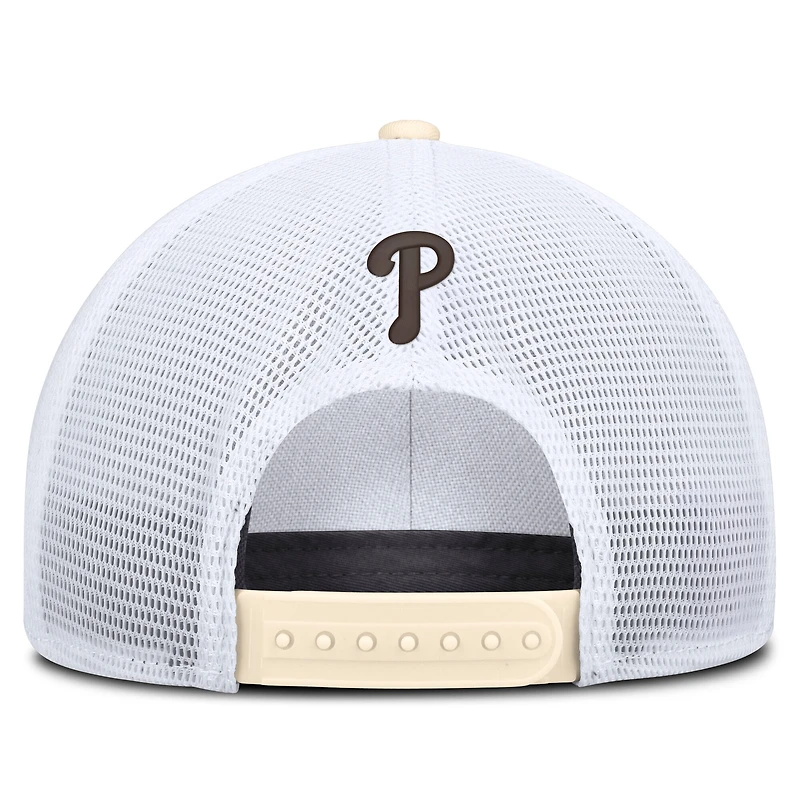 Casquette trucker ajustable Nike Philadelphia Phillies Rise Dri-FIT pour homme, coloris naturel/blanc.