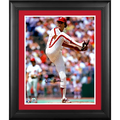 Steve Carlton Phillies de Philadelphie Encadré Photographie Autographiée 16" x 20" Leg Up