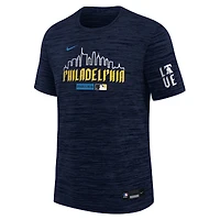 T-shirt Nike Velocity Dri-FIT de la collection authentique Philadelphia Phillies City Connect pour jeunes, bleu marine