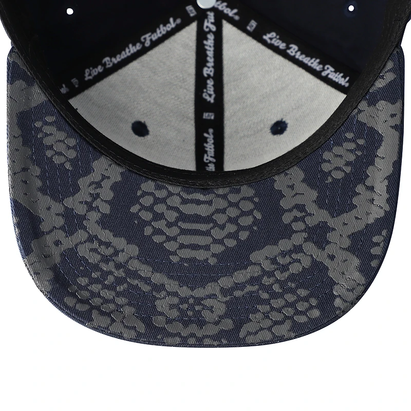 Casquette ajustable unisexe Live Breathe Futbol bleu marine Philadelphia Union Swoop