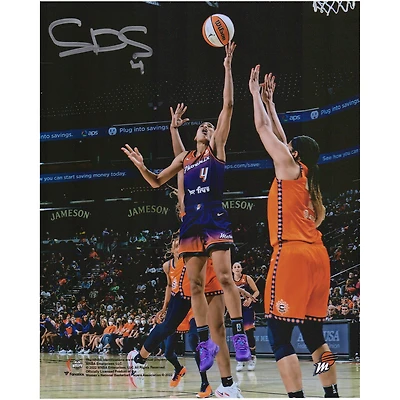Photographie autographiée de Skylar Diggins-Smith Phoenix Mercury en maillot violet de 20,3 x 25,4 cm