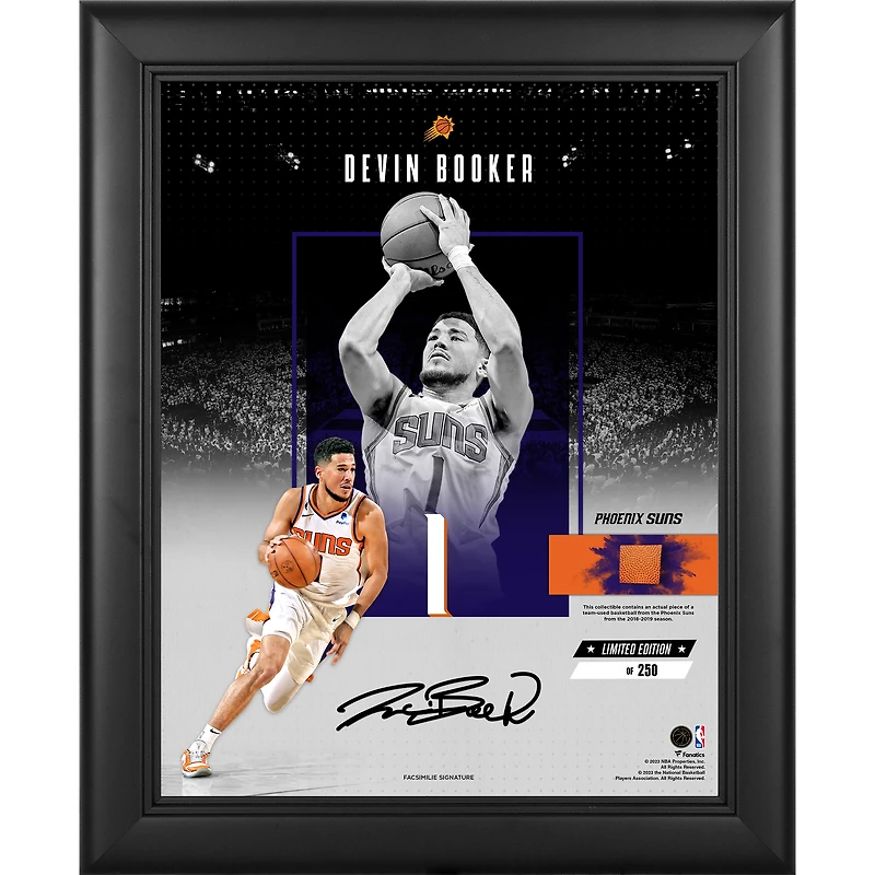 Collage Impact encadré de 11 x 35 cm, reproduction de la signature de Devin Booker, Phoenix Suns, avec un ballon de basket utilisé par l'équipe - Édition limitée à 250 exemplaires