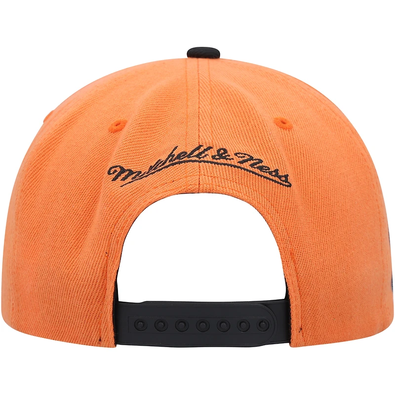 Casquette Snapback Phoenix Suns Side Core 2.0 orange/noir Mitchell & Ness pour hommes