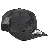 Men's New Era  Black Phoenix Suns Quilted 9SEVENTY Trucker Adjustable Hat