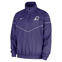 Veste coupe-vent tissée à demi-zip Nike pour homme, modèle Phoenix Suns Courtside Windrunner violet.