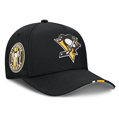 Casquette ajustable en forme de A pour homme Fanatics Black Pittsburgh Penguins 2025 NHL Draft Authentic Pro On-Stage Podium