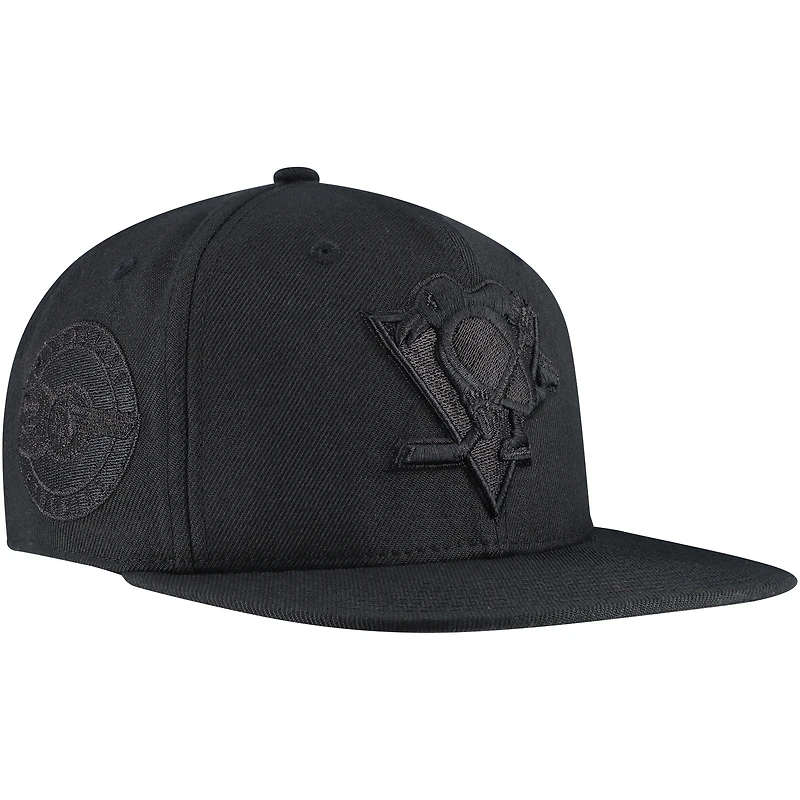 Casquette snapback ton sur ton Soul Strike Pearl des Penguins de Pittsburgh noire Mitchell & Ness pour homme