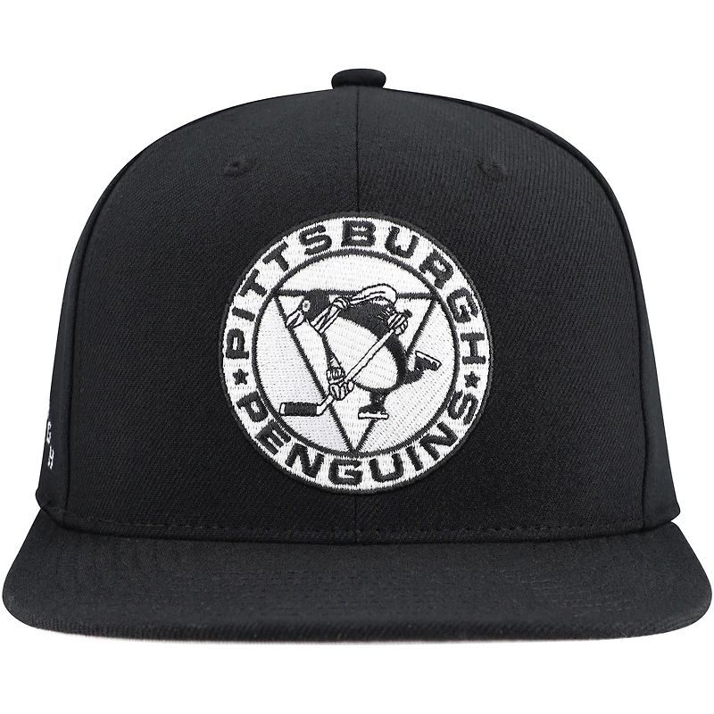 Men's Mitchell & Ness  Black Pittsburgh Penguins Team Snapback Hat