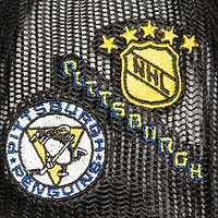 Casquette réglable noire pour hommes des Penguins de Pittsburgh Times Up Classic Script Cord Trucker de Mitchell & Ness