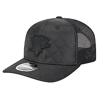 Men's New Era  Black Pittsburgh Penguins Quilted Nylon 9SEVENTY Adjustable Trucker Hat