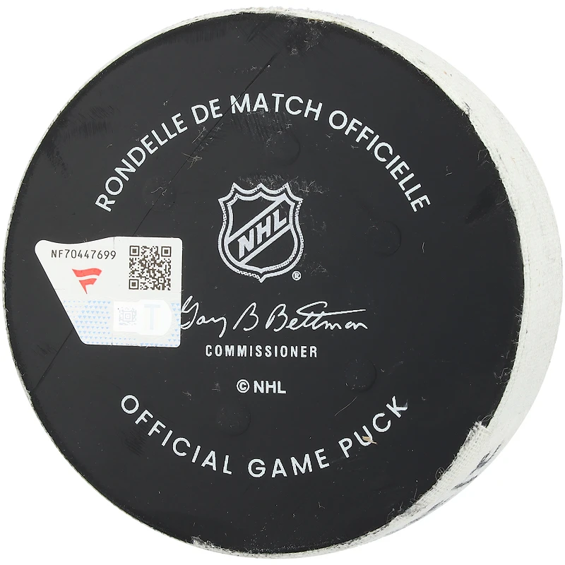 Rondelle de but utilisée par Ryan Shea des Penguins de Pittsburgh le 28 février 2026 contre les Rangers de New York
