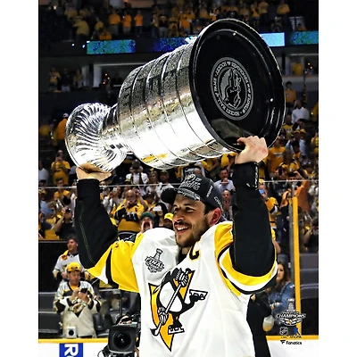 Photo non signée de Sidney Crosby, des Penguins Pittsburgh, champions la coupe Stanley 2017, brandissant