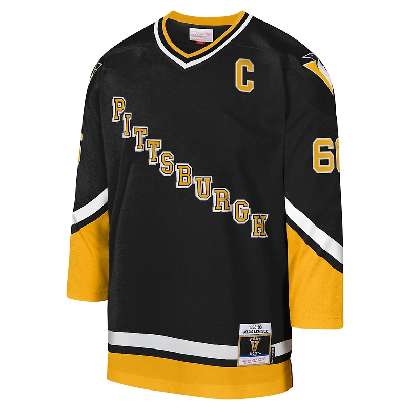 Maillot de joueur Mitchell & Ness Mario Lemieux Pittsburgh Penguins noir 1992-93 Blue Line Captain Patch