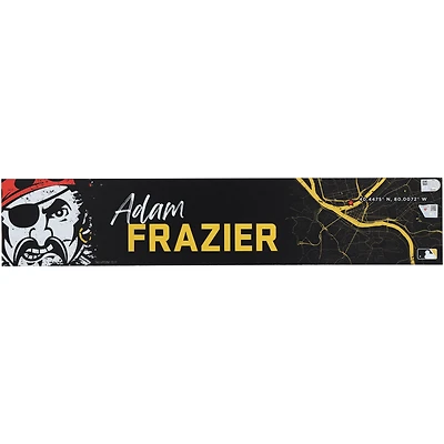 Plaque signalétique noire émise par Adam Frazier des Pirates de Pittsburgh pour la saison 2025 de la MLB