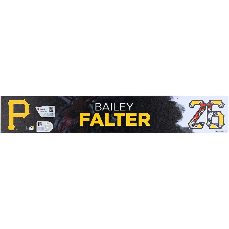 Plaque signalétique n° 26 émise par les joueurs des Pirates de Pittsburgh de Bailey Falter lors de l'entraînement de printemps 2025 de la MLB