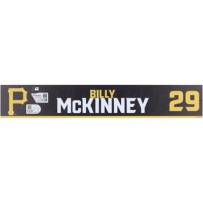 Plaque signalétique noire numéro 29 émise par le joueur des Pirates de Pittsburgh de Billy Mckinney lors de l'entraînement de printemps de la MLB 2024