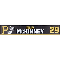 Plaque signalétique noire numéro 29 émise par le joueur des Pirates de Pittsburgh de Billy Mckinney lors de l'entraînement de printemps de la MLB 2024
