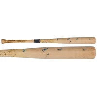 Bryan Reynolds, batte de baseball des Pirates de Pittsburgh, Tan Louisville Slugger, utilisée lors du match contre les Diamondbacks de l'Arizona, le 25 juillet 2025