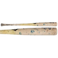 Bryan Reynolds, batte de baseball des Pirates de Pittsburgh, Tan Louisville Slugger, utilisée lors du match contre les Mets de New York, le 12 mai 2025