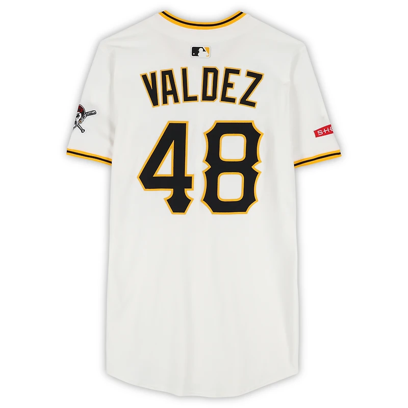 V106832 Pirate Enmanuel Valdez Pittsburgh Pirates Maillot blanc n° 48 émis par le joueur de la saison MLB 2025 48 Enmanuel Valdez UNS PI JERSEY 45835 COLGMUJER PIBBJR0980 #1