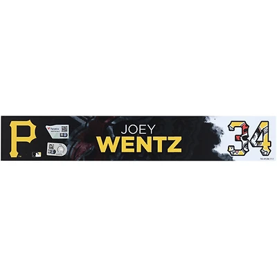 Plaque signalétique n° 34 de Joey Wentz, joueur des Pirates de Pittsburgh, lors de l'entraînement de printemps 2025 de la MLB