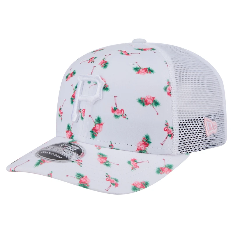 Casquette extensible à bouton-pression 9SEVENTY blanche New Era pour homme avec dos en maille Flamingo des Pirates de Pittsburgh