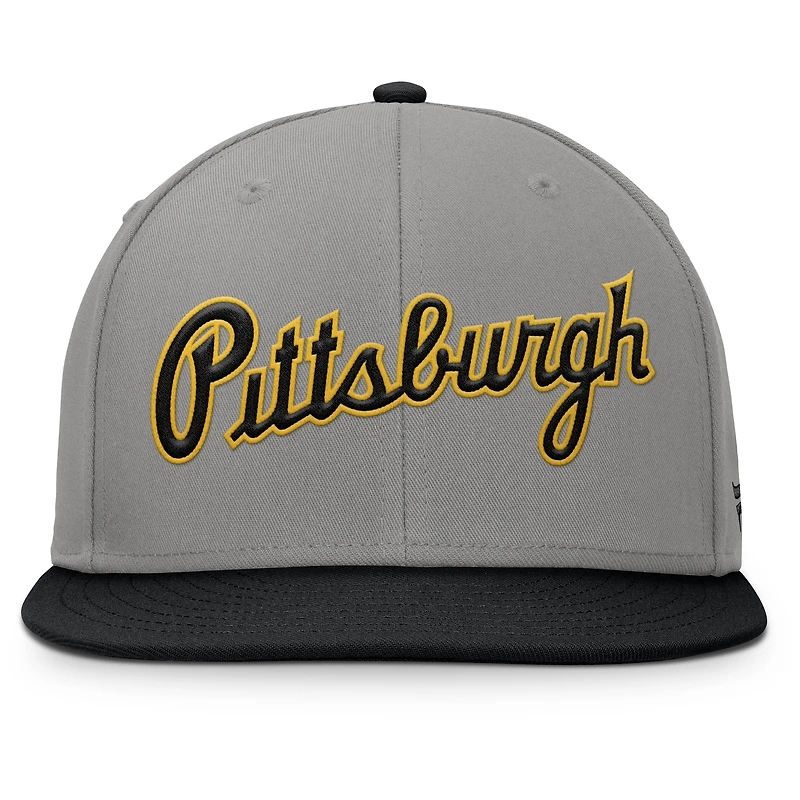 Casquette ajustée Fanatics pour homme gris/noir Pittsburgh Pirates Clubhouse Dugout