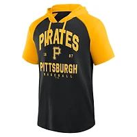 T-shirt à capuche et manches courtes raglan noir avec logo des Pirates de Pittsburgh pour homme