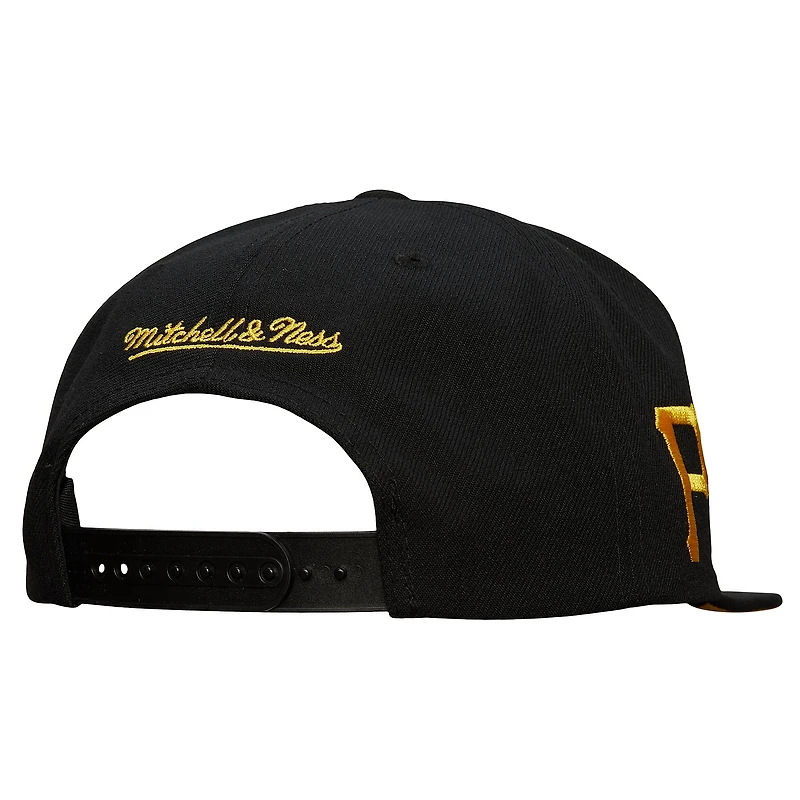 Casquette Snapback noire avec étiquette de l'équipe des Pirates de Pittsburgh de Mitchell & Ness pour hommes